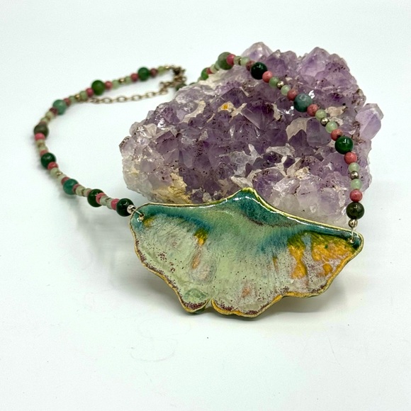 Pottery abstract moth necklace with genuine stone chain artist signed - Picture 1 of 10
